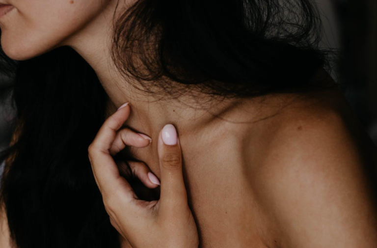 Jak dobrać kolor paznokci do typu urody?