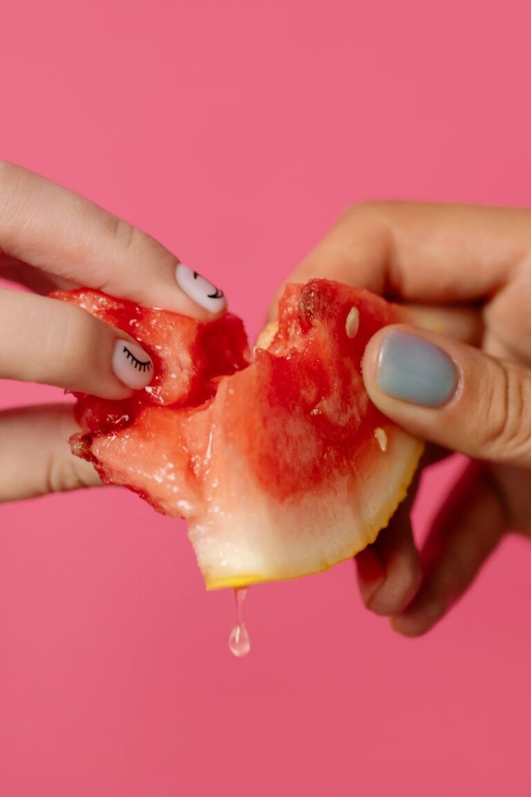 Arbuzowe paznokcie – manicure