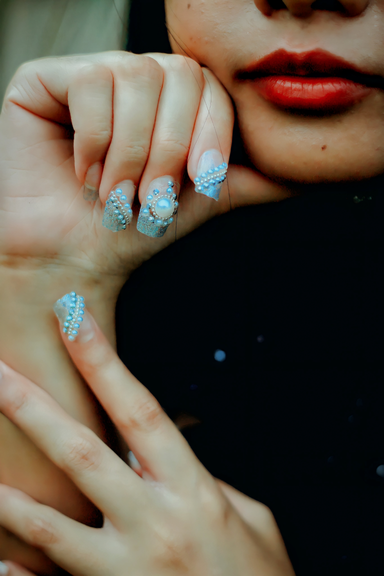 Lodowe paznokcie – manicure