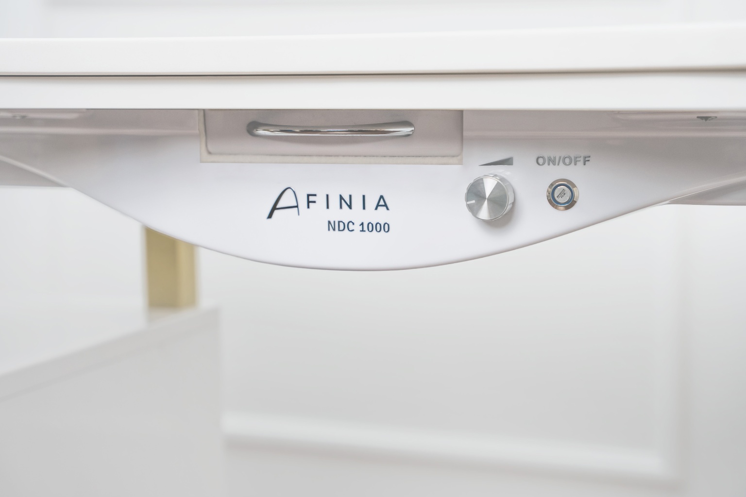 Afinia NDC 1000 – pochłaniacz pyłu do zabudowy z kratką na całą szerokość blatu